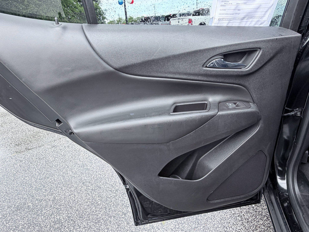 Used 2018 Chevrolet Equinox LT FWD image 31