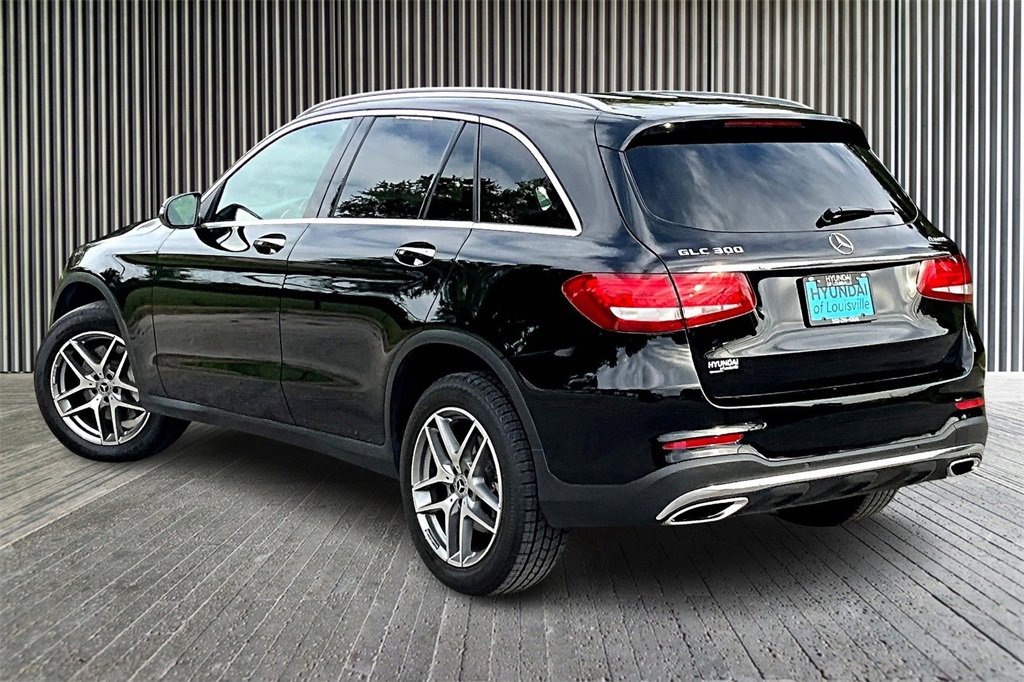 Used 2019 Mercedes-Benz GLC 300 4MATIC image 2