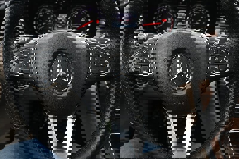 Used 2018 Mercedes-Benz GLC 300 4MATIC Coupe image 29