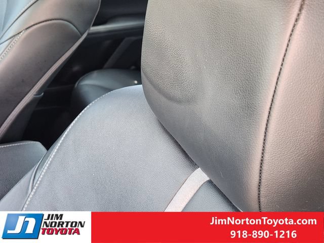 Used 2021 Toyota Camry XSE FWD image 16