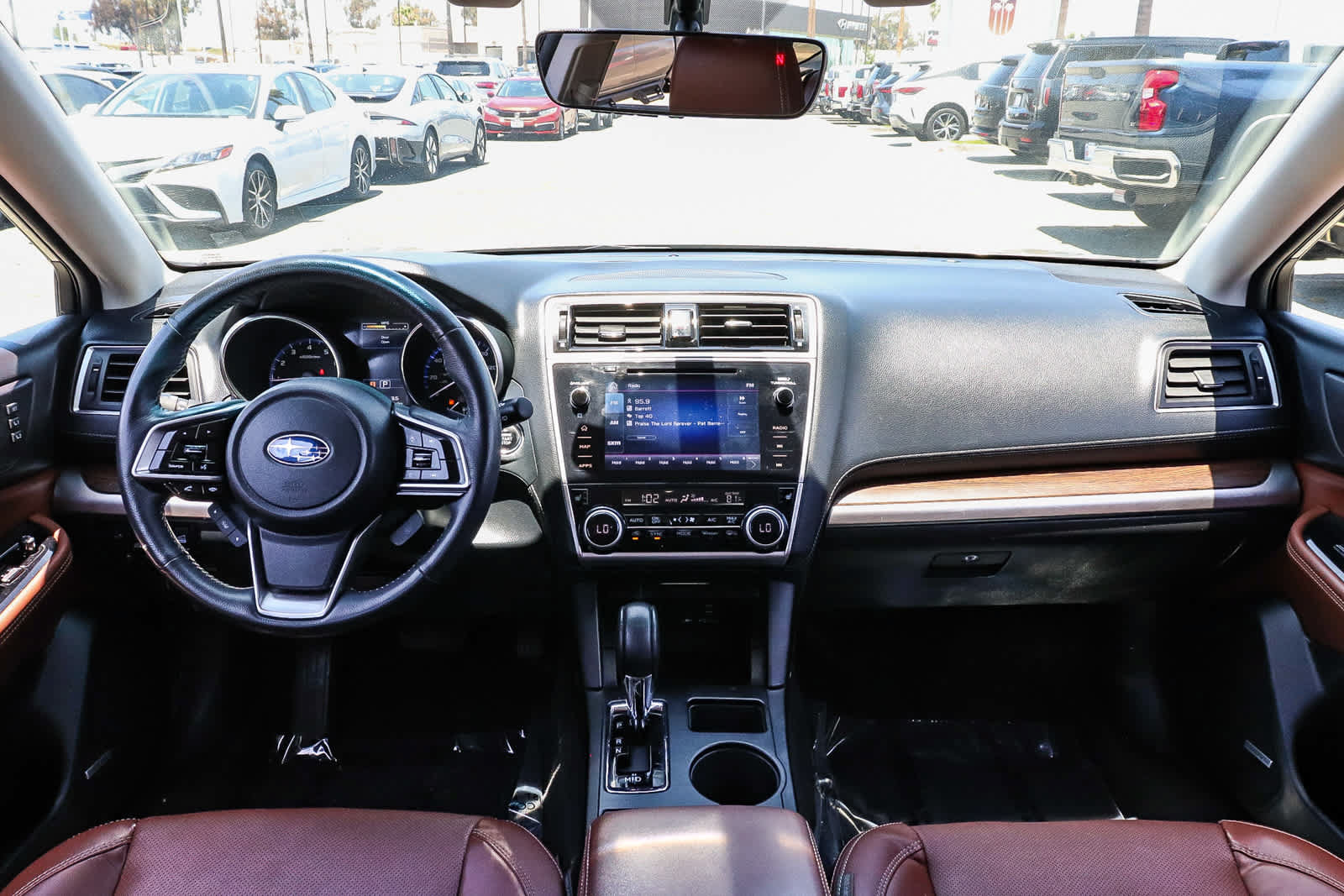 Used 2019 Subaru Outback 2.5i Touring w/ Popular Package #3A AWD/4WD image 16