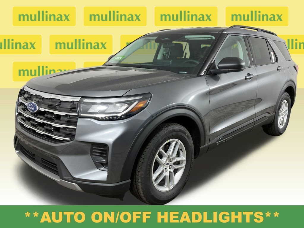 New 2026 Ford Explorer Active RWD image 14
