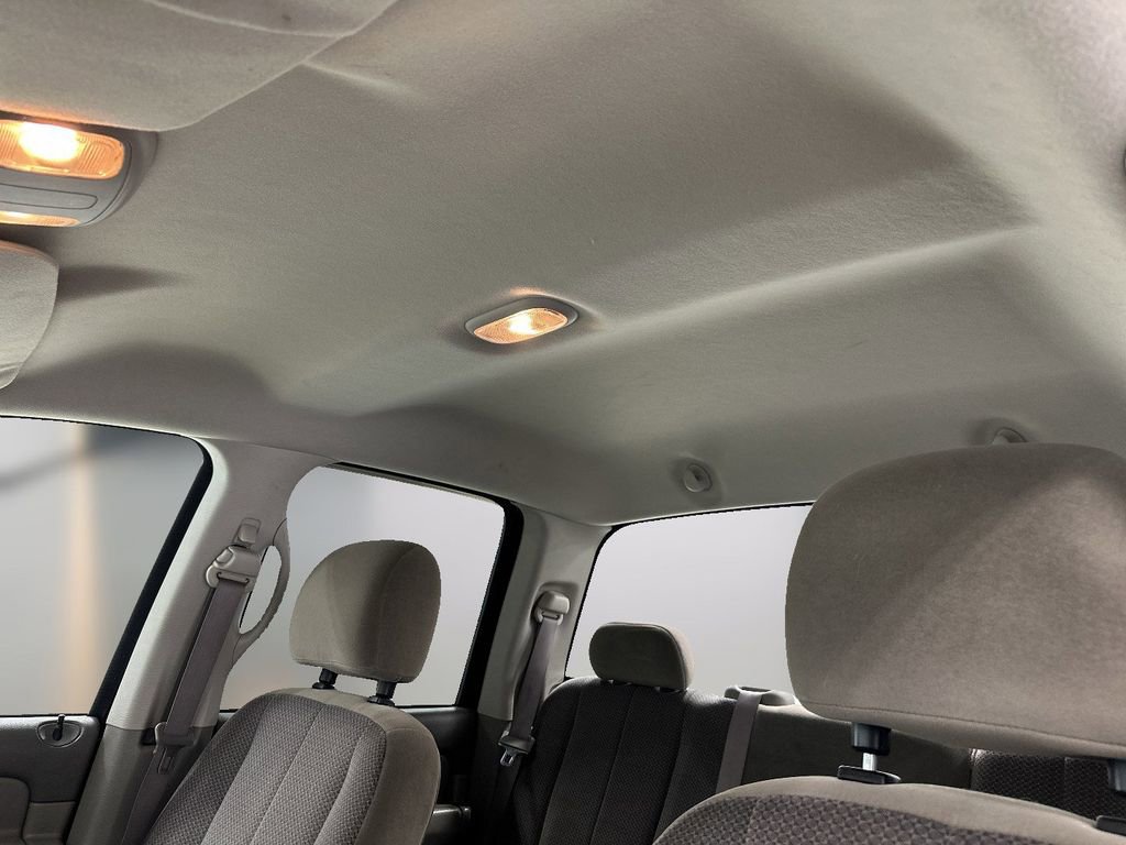 Used 2004 Dodge Ram 1500 Truck SLT w/ Trailer Tow Group image 9