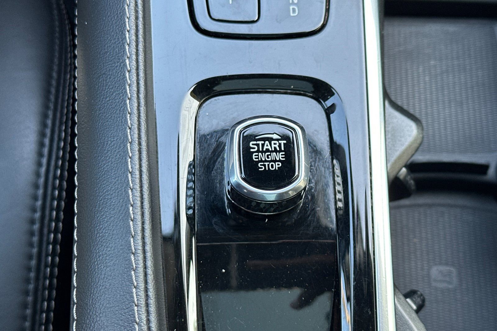 Certified 2023 Volvo XC90 T8 Ultimate image 26