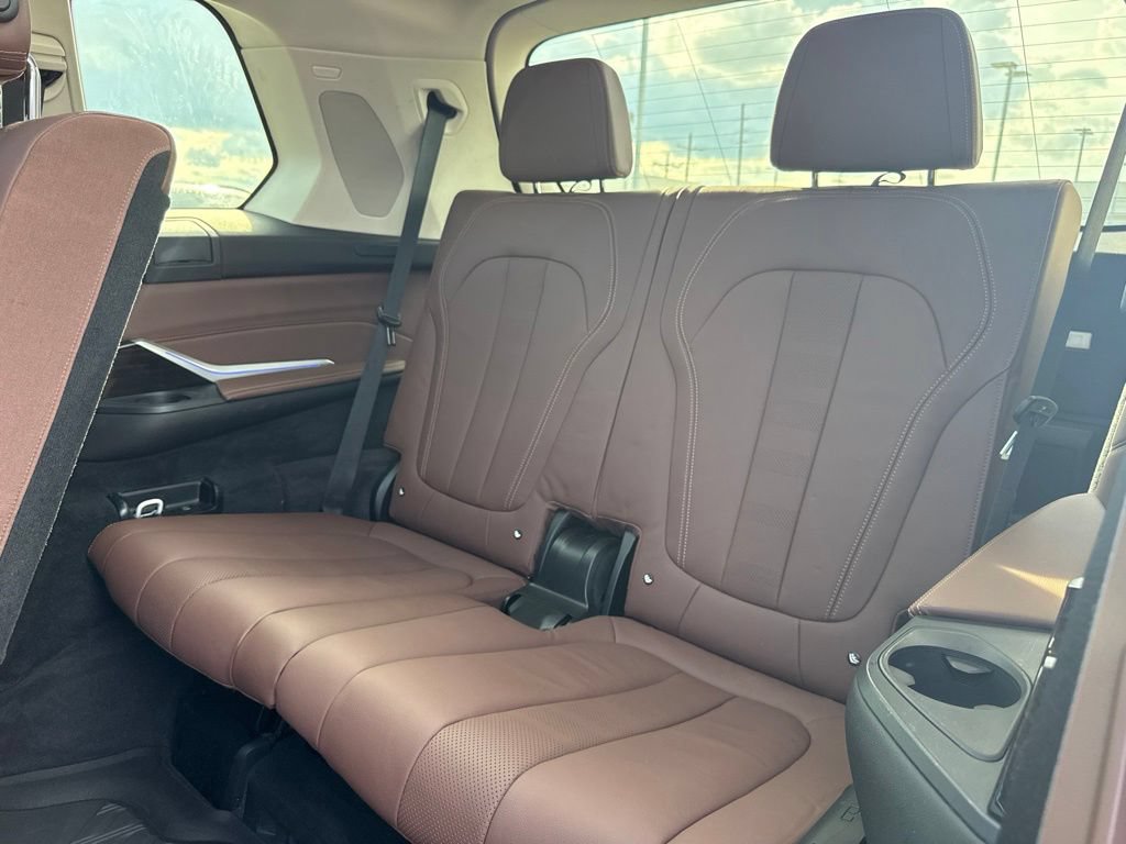 Used 2020 BMW X7 xDrive40i w/ Premium Package AWD/4WD image 29