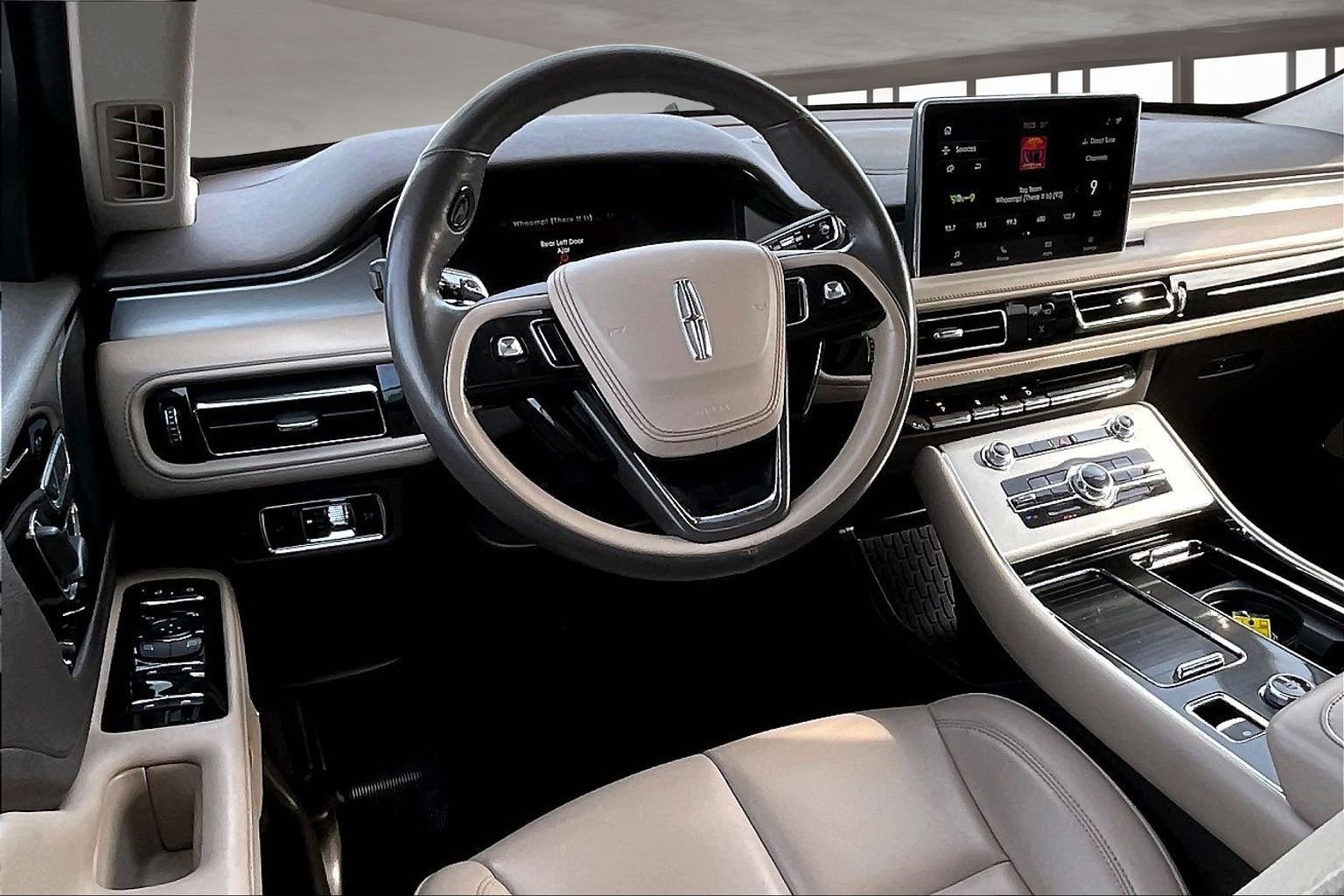 Used 2022 Lincoln Aviator 2WD image 8