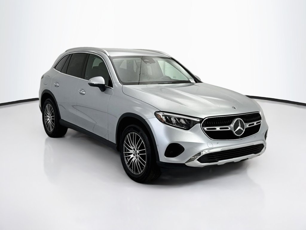 Certified 2026 Mercedes-Benz GLC 300 image 3