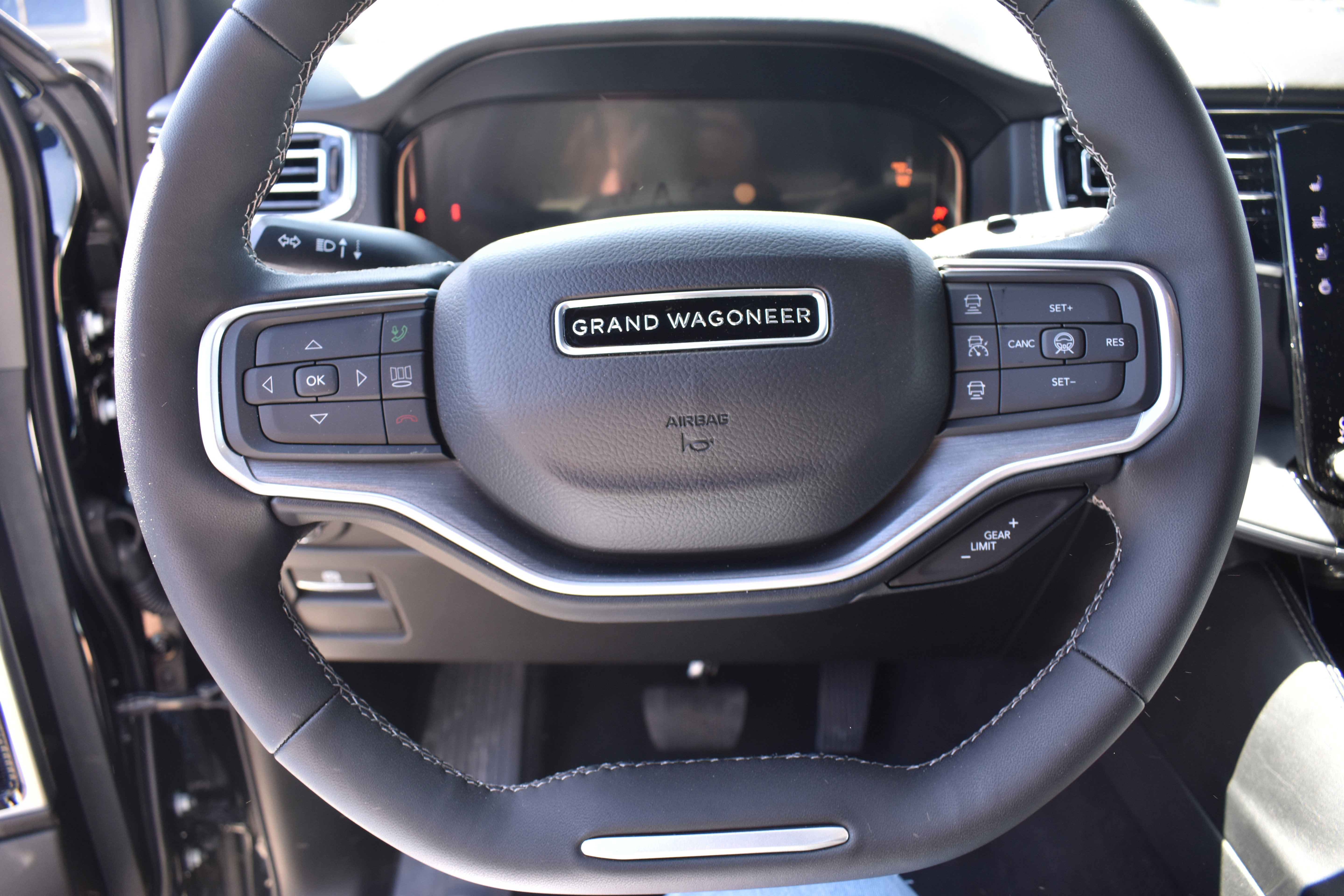 New 2026 Jeep Grand Wagoneer Limited image 13