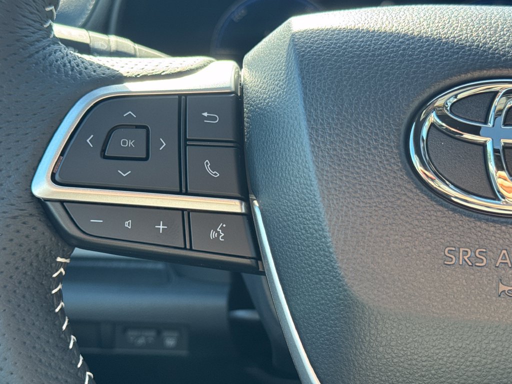 New 2026 Toyota Sienna XSE AWD/4WD image 18