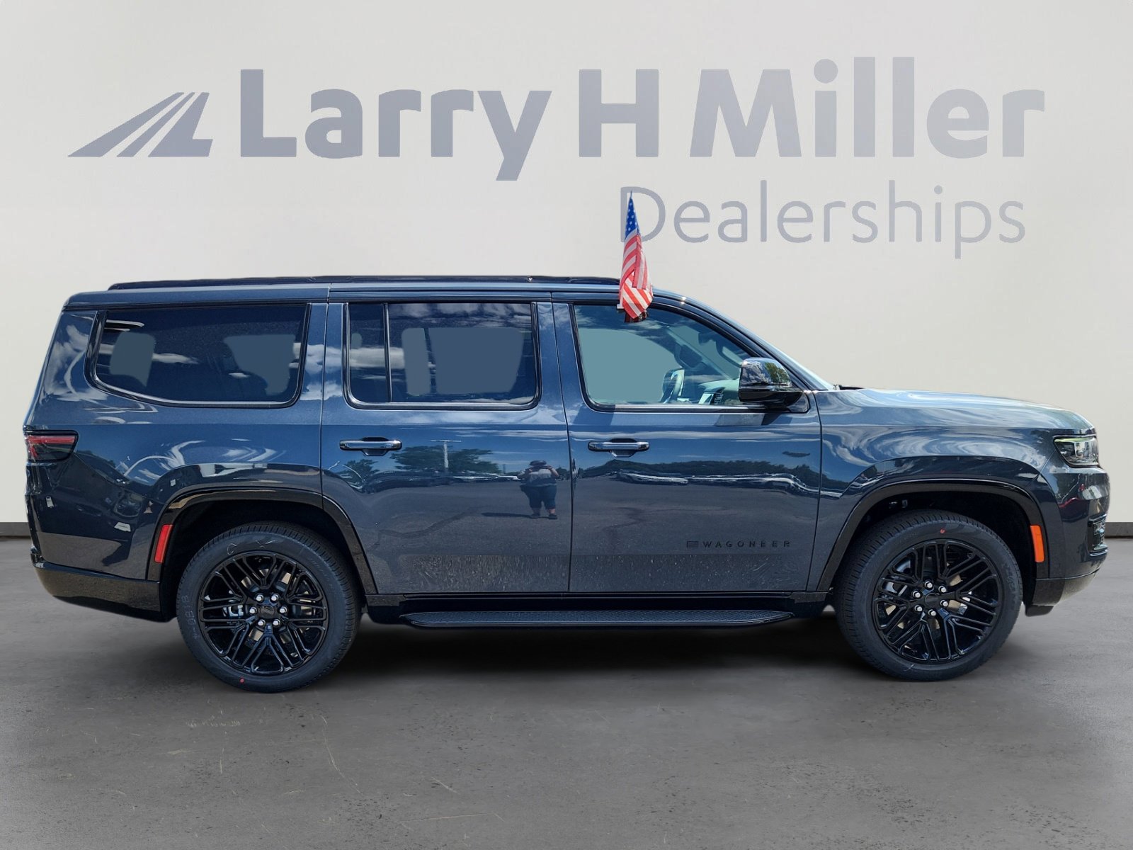 New 2025 Jeep Wagoneer Series II w/ HD Trailer Tow Package image 6