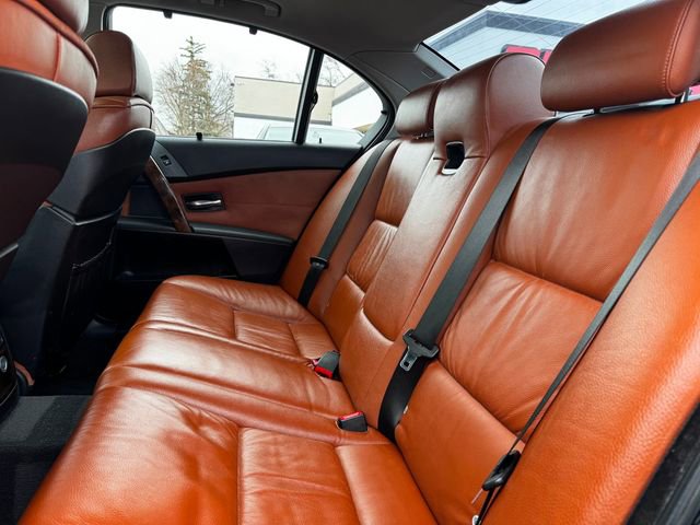 Used 2006 BMW 530xi Sedan image 18