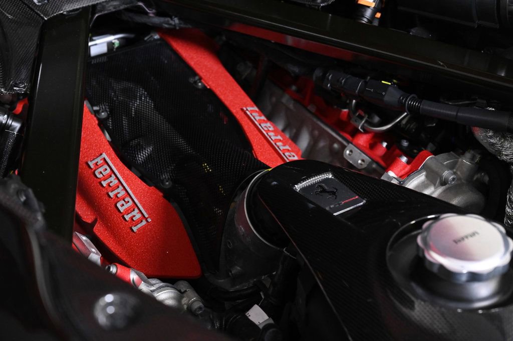 Used 2022 Ferrari SF90 Stradale image 19