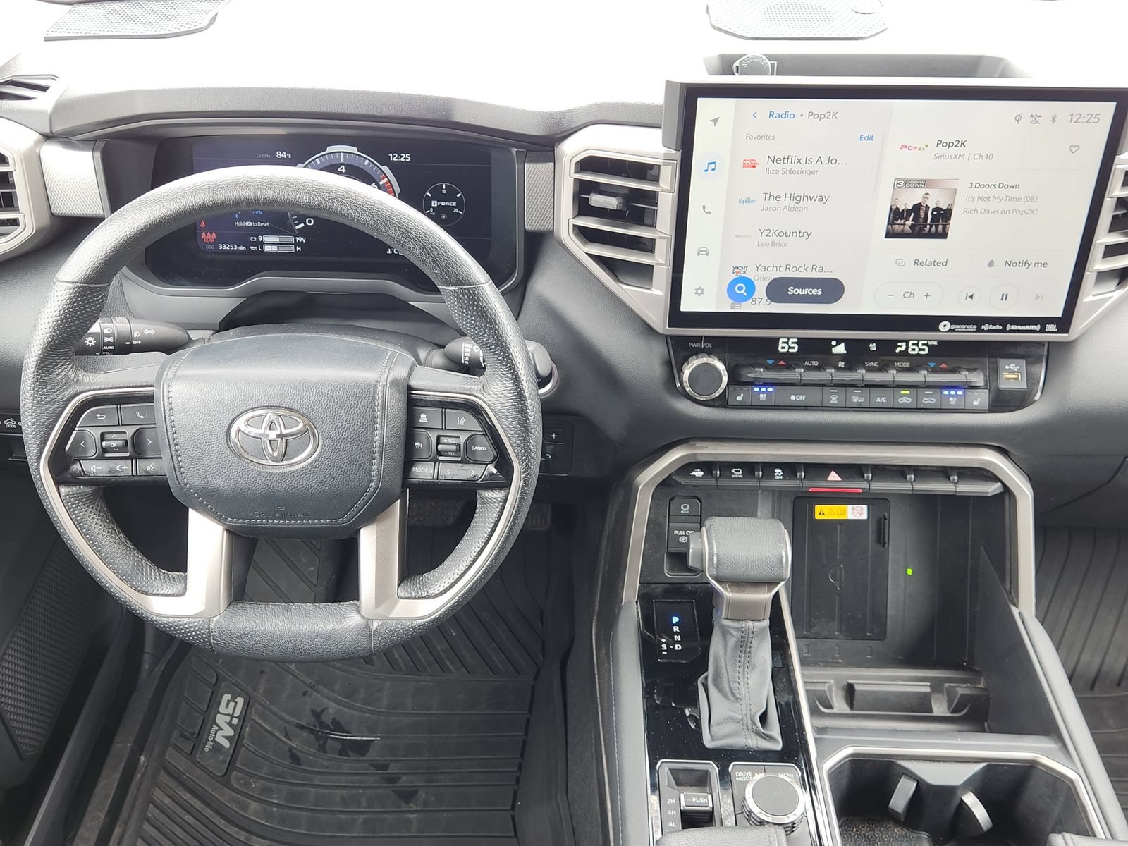 Used 2024 Toyota Tundra Limited AWD/4WD image 31