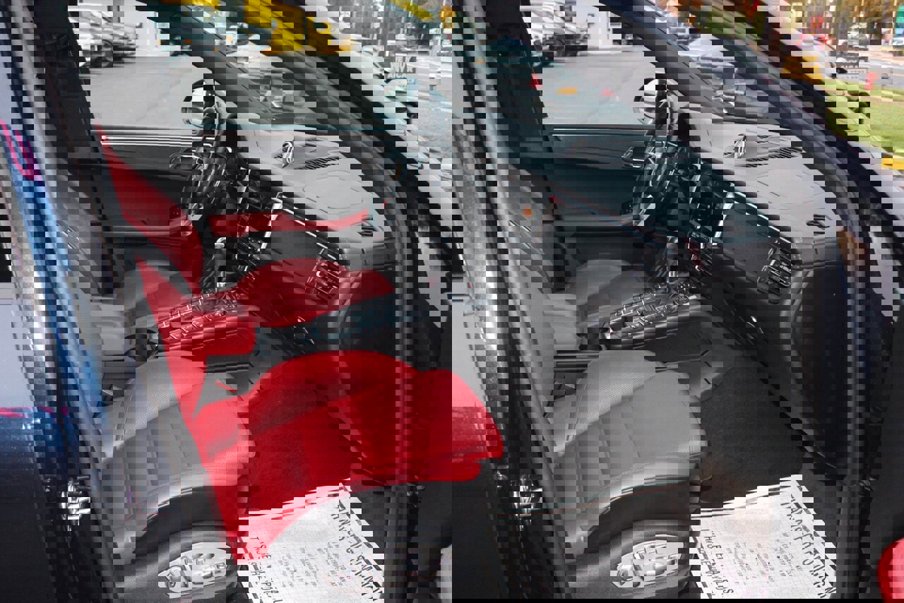 Used 2021 Porsche Macan GTS image 15