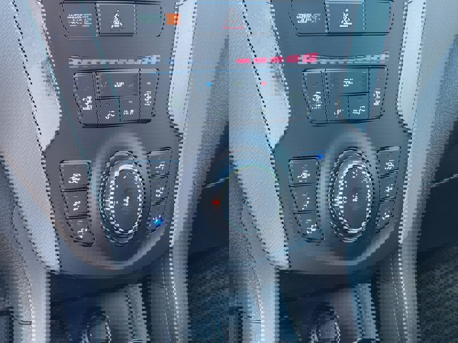 Used 2015 Hyundai Santa Fe Sport w/ Option Group 02 image 24