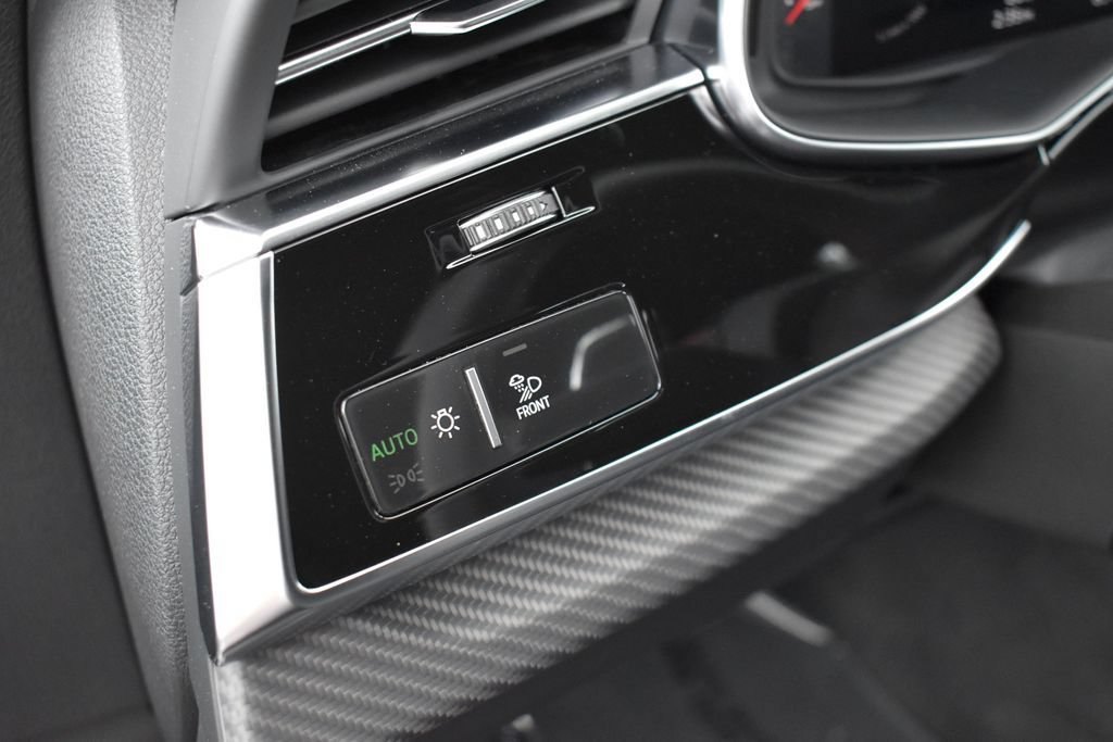 New 2026 Audi RS Q8 performance AWD/4WD image 8