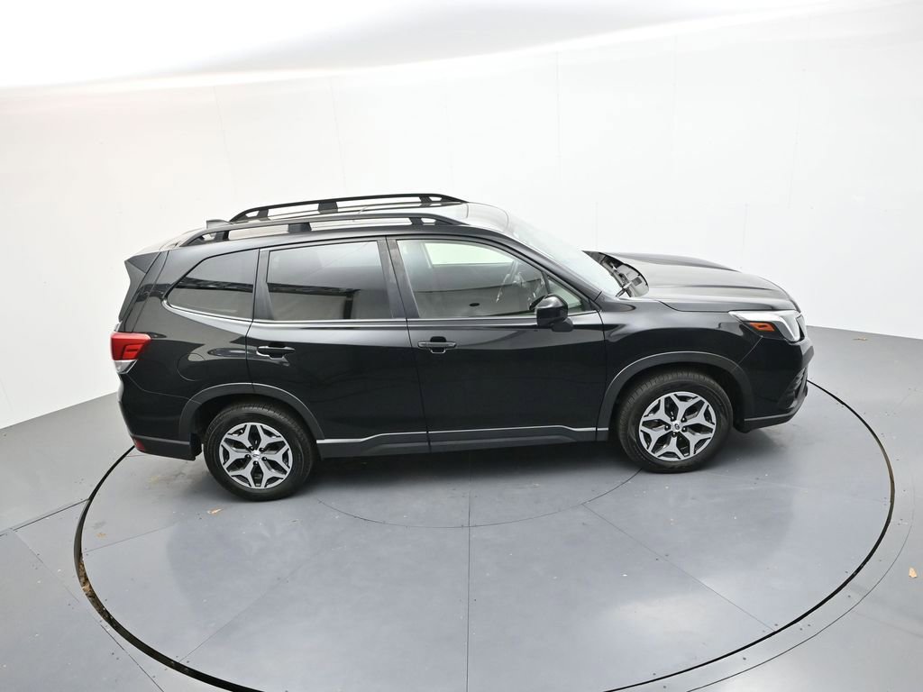 Used 2024 Subaru Forester Premium image 30