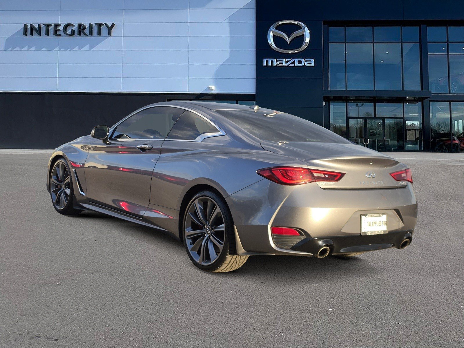 Used 2019 INFINITI Q60 Red Sport 400 w/ Cargo Package RWD image 4