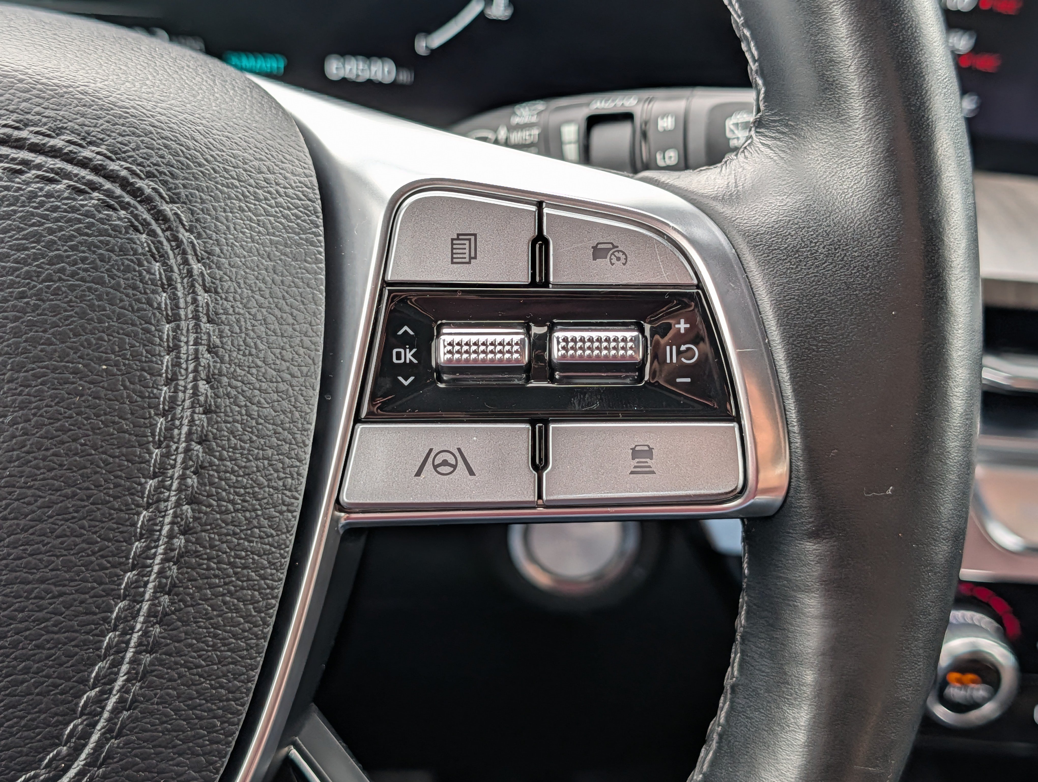 Certified 2024 Kia Telluride SX Prestige AWD/4WD image 30