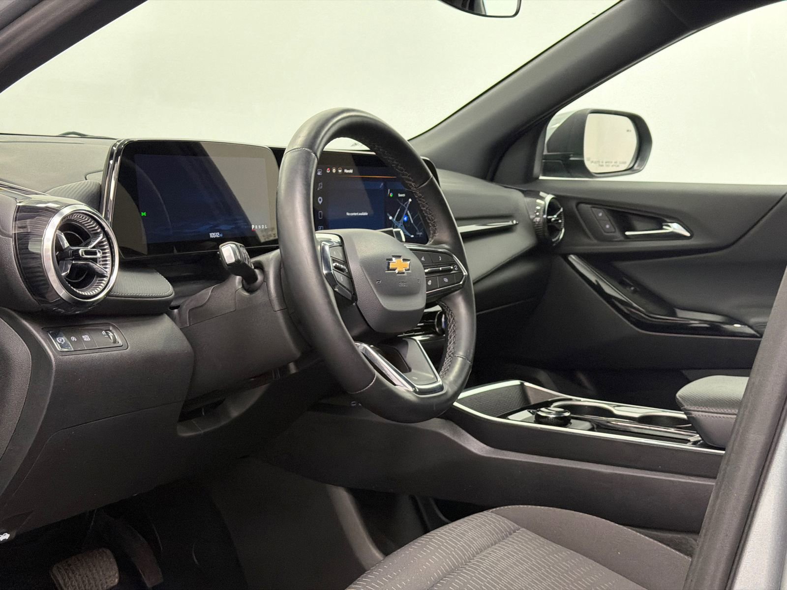 Used 2026 Chevrolet Equinox LT FWD image 13
