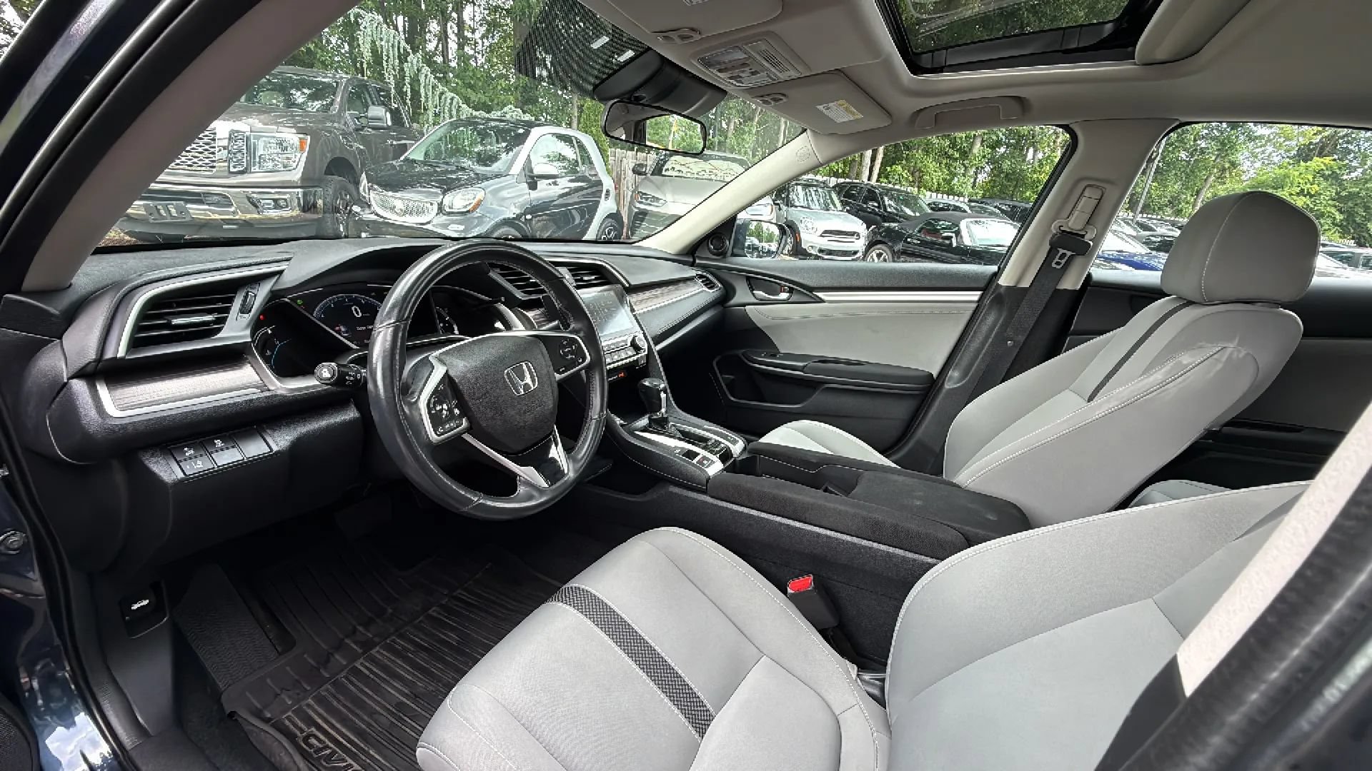 Used 2020 Honda Civic EX image 21