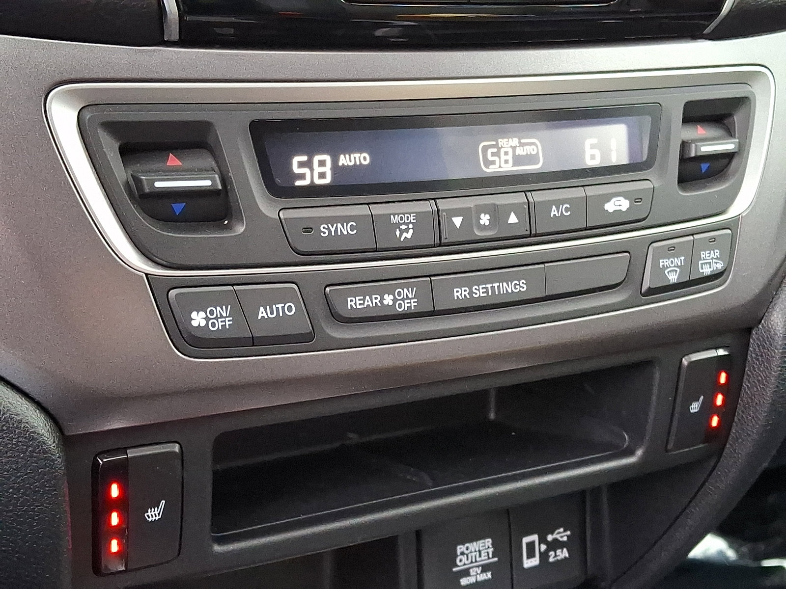 Used 2023 Honda Passport EX-L image 17