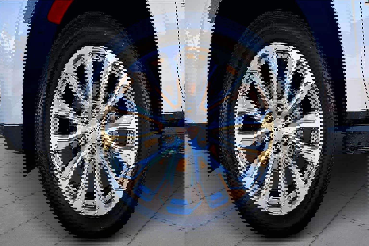 Used 2023 GMC Yukon Denali w/ Max Trailering Package image 10