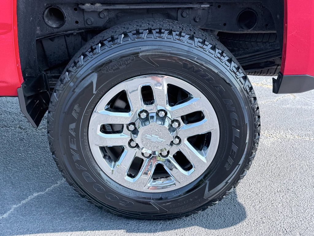 Used 2018 Chevrolet Silverado 2500 LTZ AWD/4WD image 37