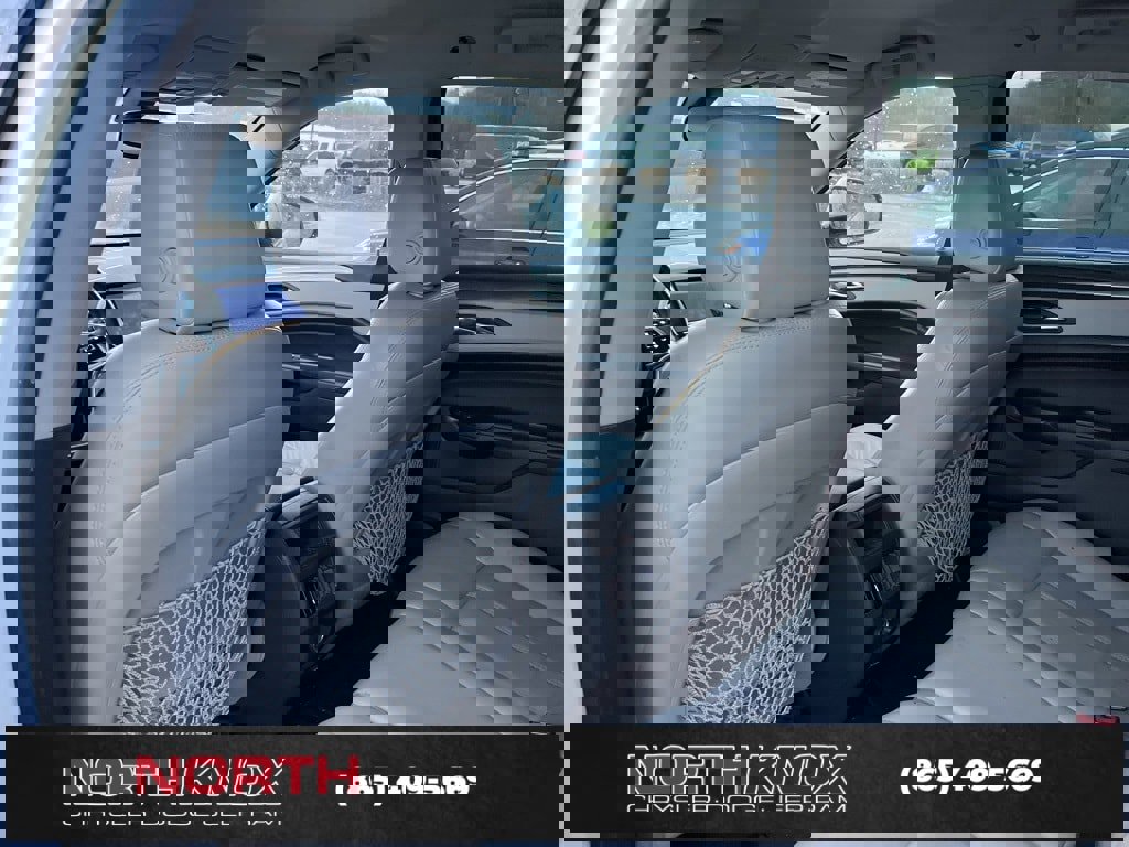 Used 2015 Cadillac SRX FWD image 8