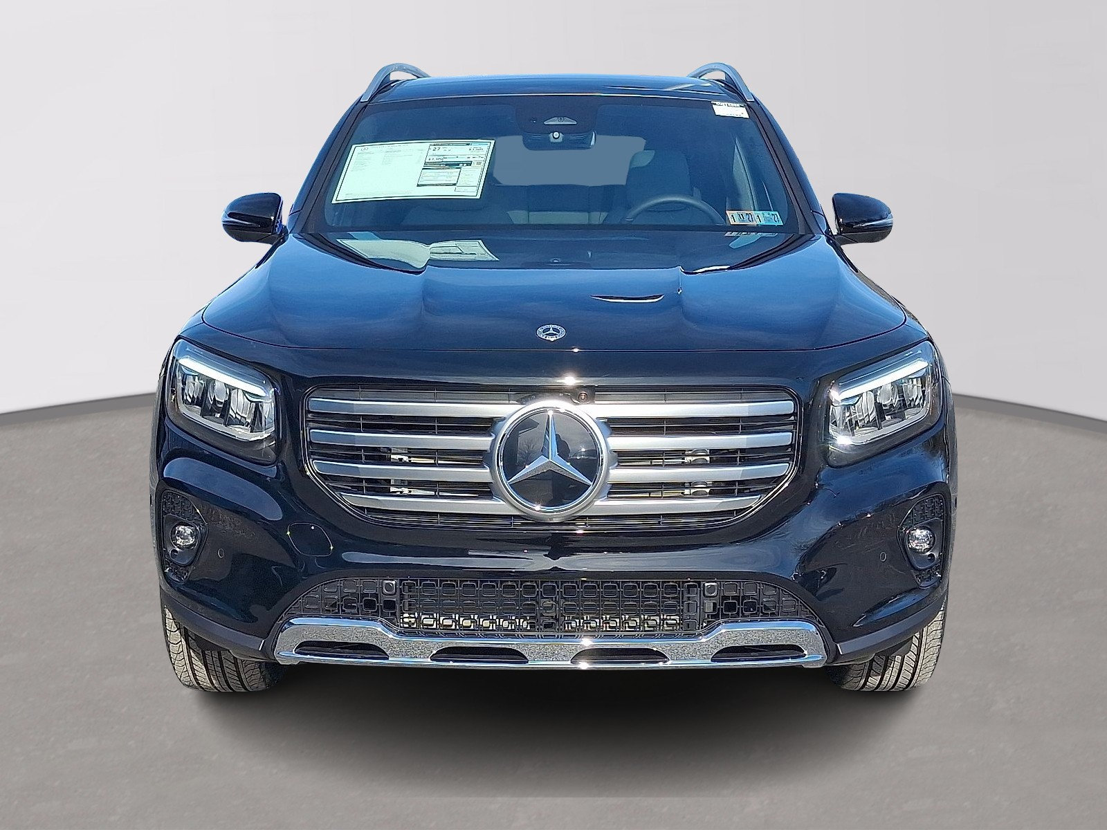 Used 2026 Mercedes-Benz GLB 250 4MATIC image 2