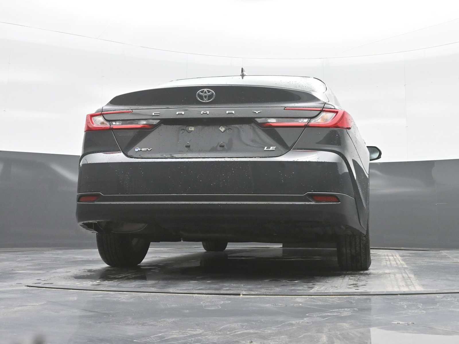 Used 2025 Toyota Camry LE image 36