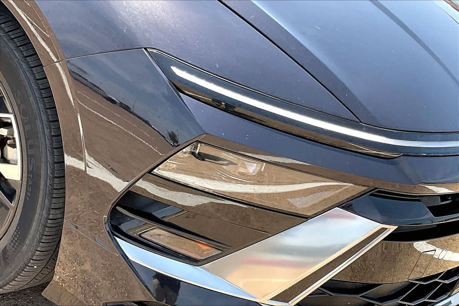 Used 2025 Hyundai Sonata SEL FWD image 28