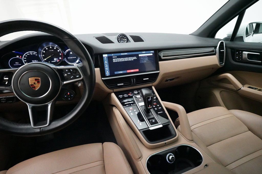 Used 2019 Porsche Cayenne E-Hybrid image 24