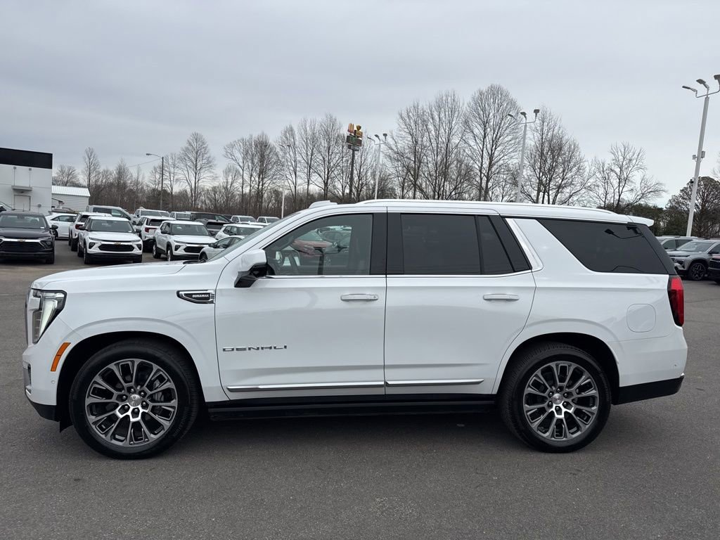 Used 2025 GMC Yukon Denali w/ Denali Reserve Package image 2