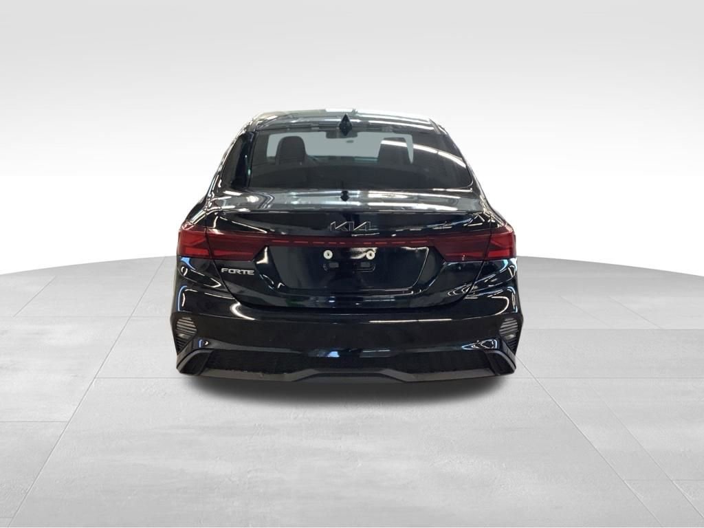 Certified 2023 Kia Forte LXS FWD image 7