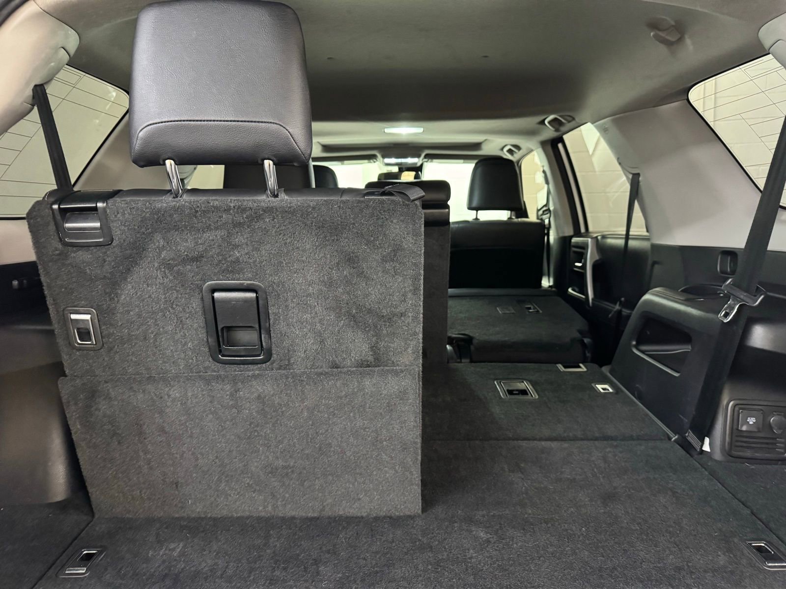 Used 2020 Toyota 4Runner SR5 Premium w/ Moonroof Package image 37