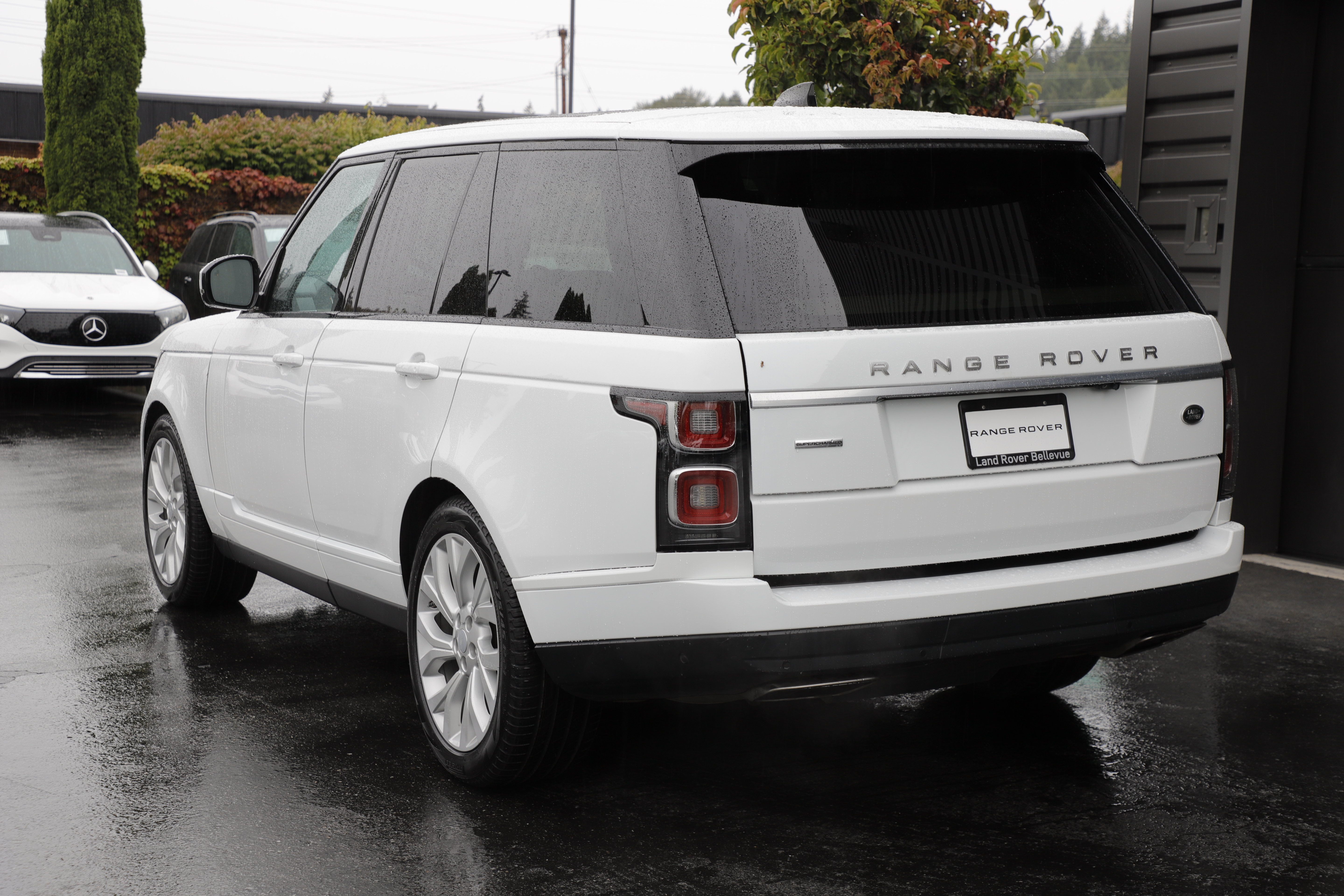 Used 2018 Land Rover Range Rover Supercharged AWD/4WD image 6
