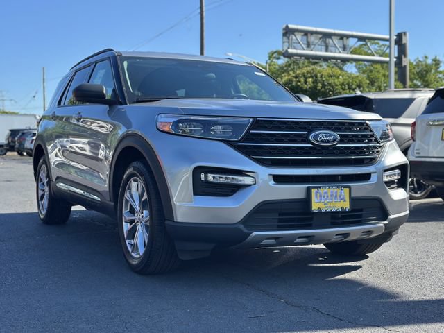 Certified 2023 Ford Explorer XLT w/ Equipment Group 202A AWD/4WD image 47