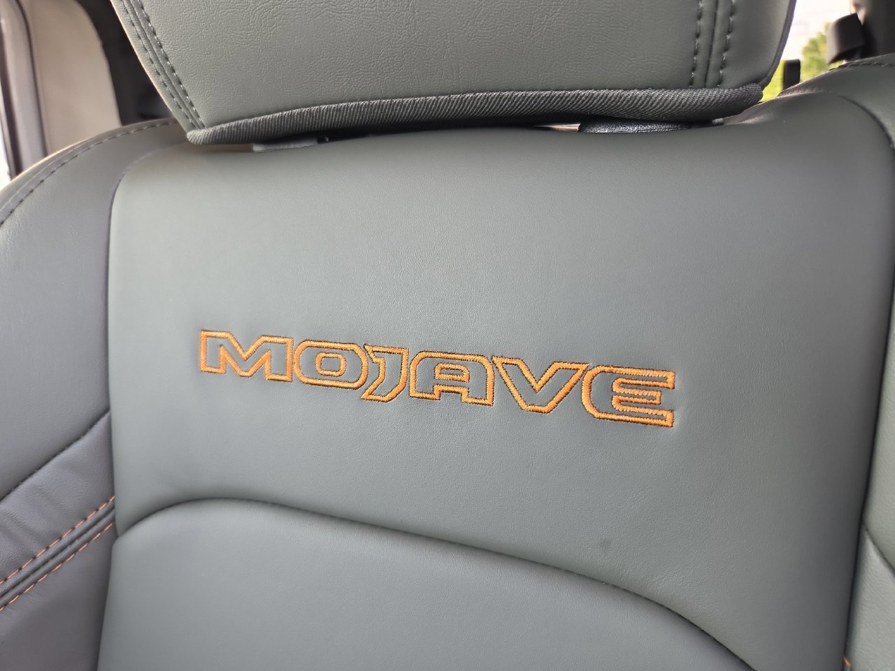 New 2026 Jeep Gladiator Mojave AWD/4WD image 32