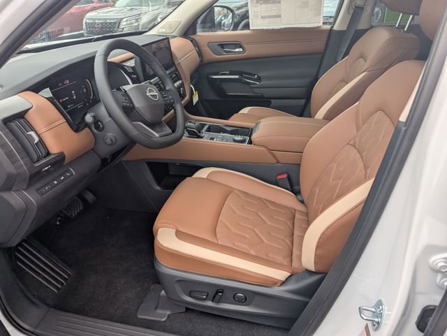 New 2026 Nissan Pathfinder Platinum image 14