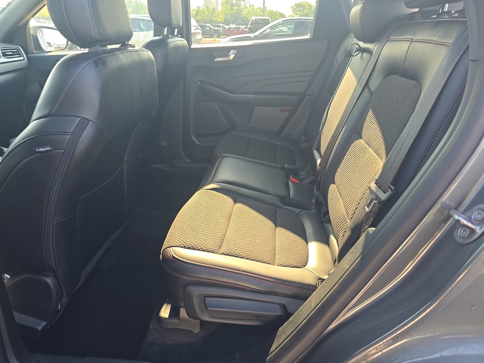 Used 2024 Ford Escape ST-Line w/ Tech Pack #1 AWD/4WD image 9