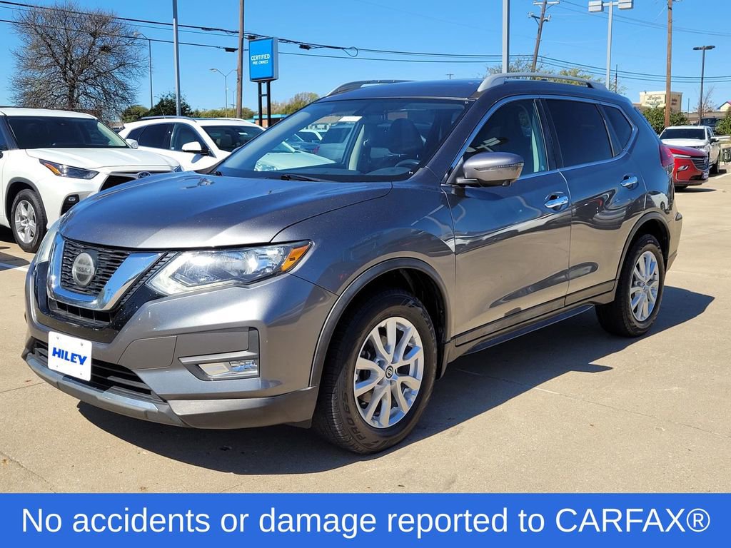 Used 2018 Nissan Rogue SV w/ Sun & Sound Touring Package image 2