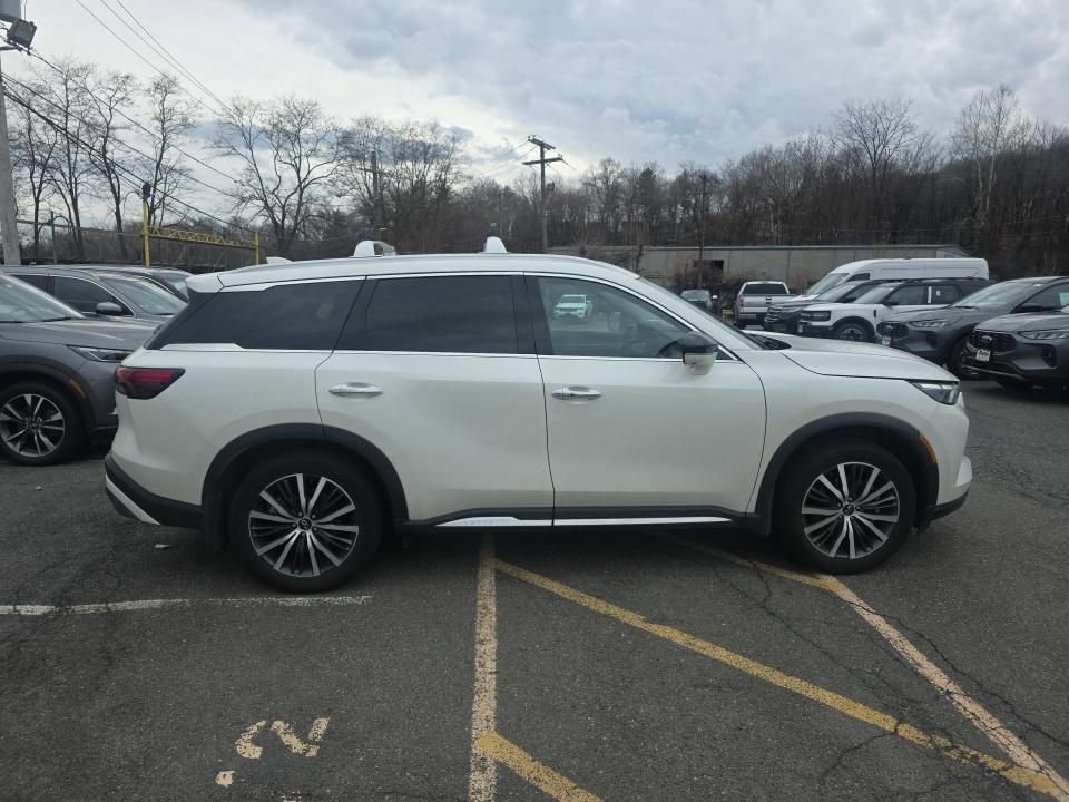 Certified 2023 INFINITI QX60 Sensory w/ Cargo Package image 11