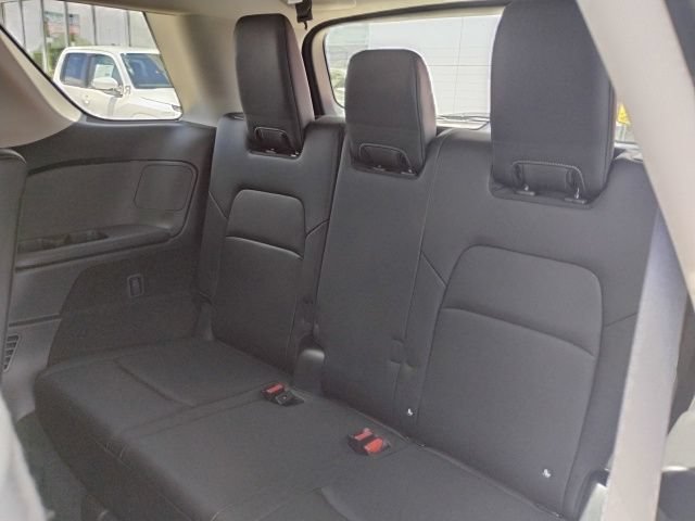 New 2026 Nissan Pathfinder SL AWD/4WD image 13