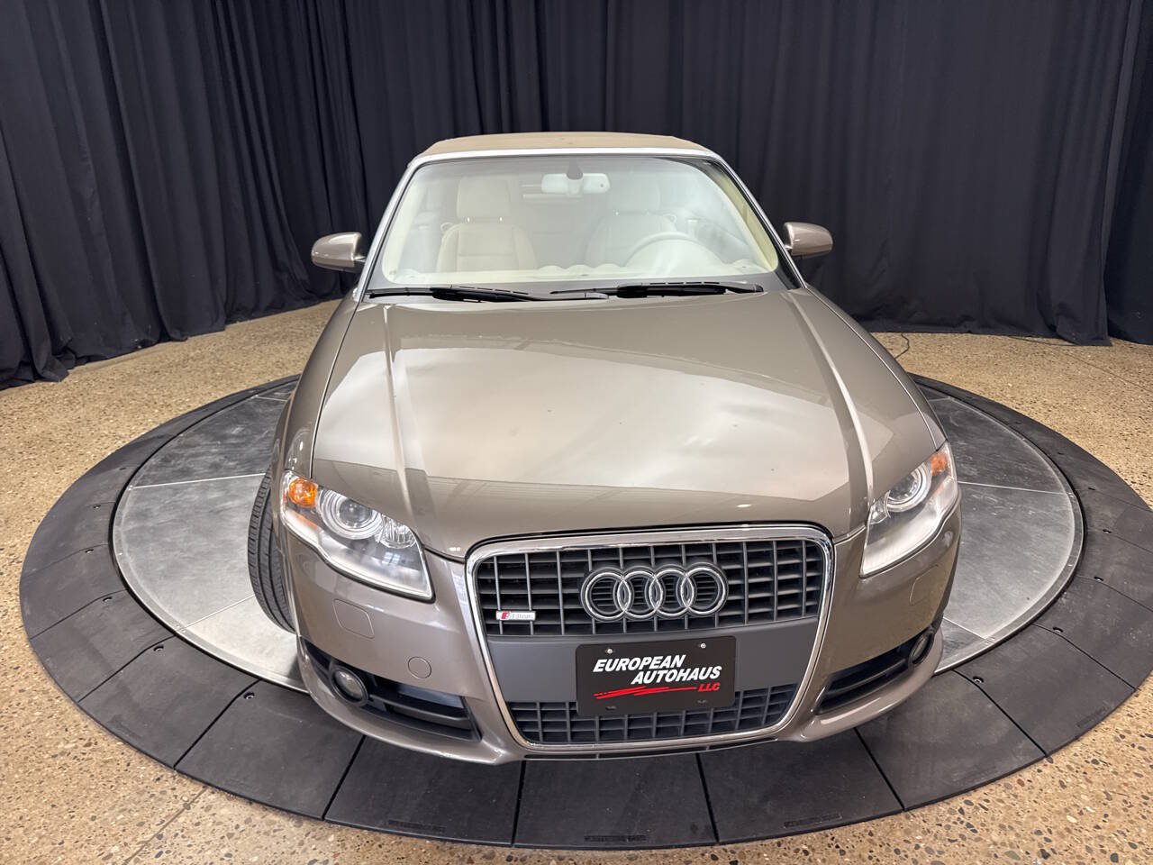 Used 2009 Audi A4 2.0T FWD image 13