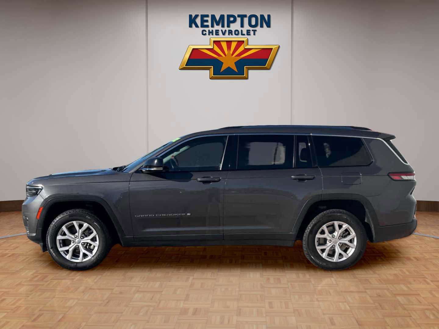 Used 2022 Jeep Grand Cherokee L Limited image 4