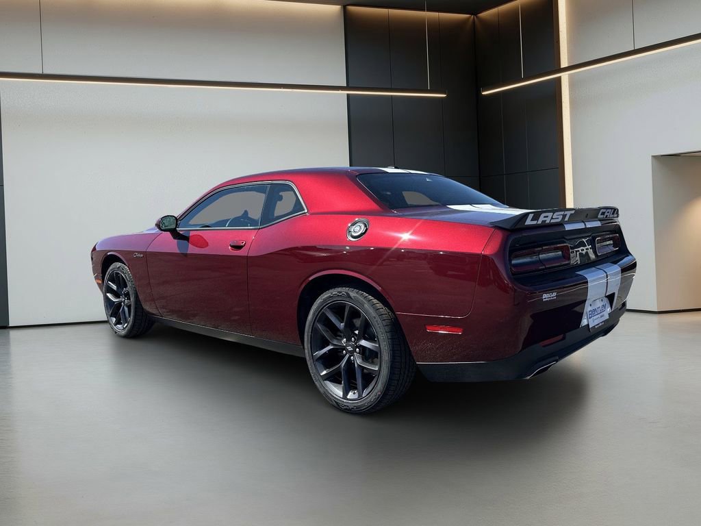 Used 2023 Dodge Challenger SXT w/ Blacktop Package image 3