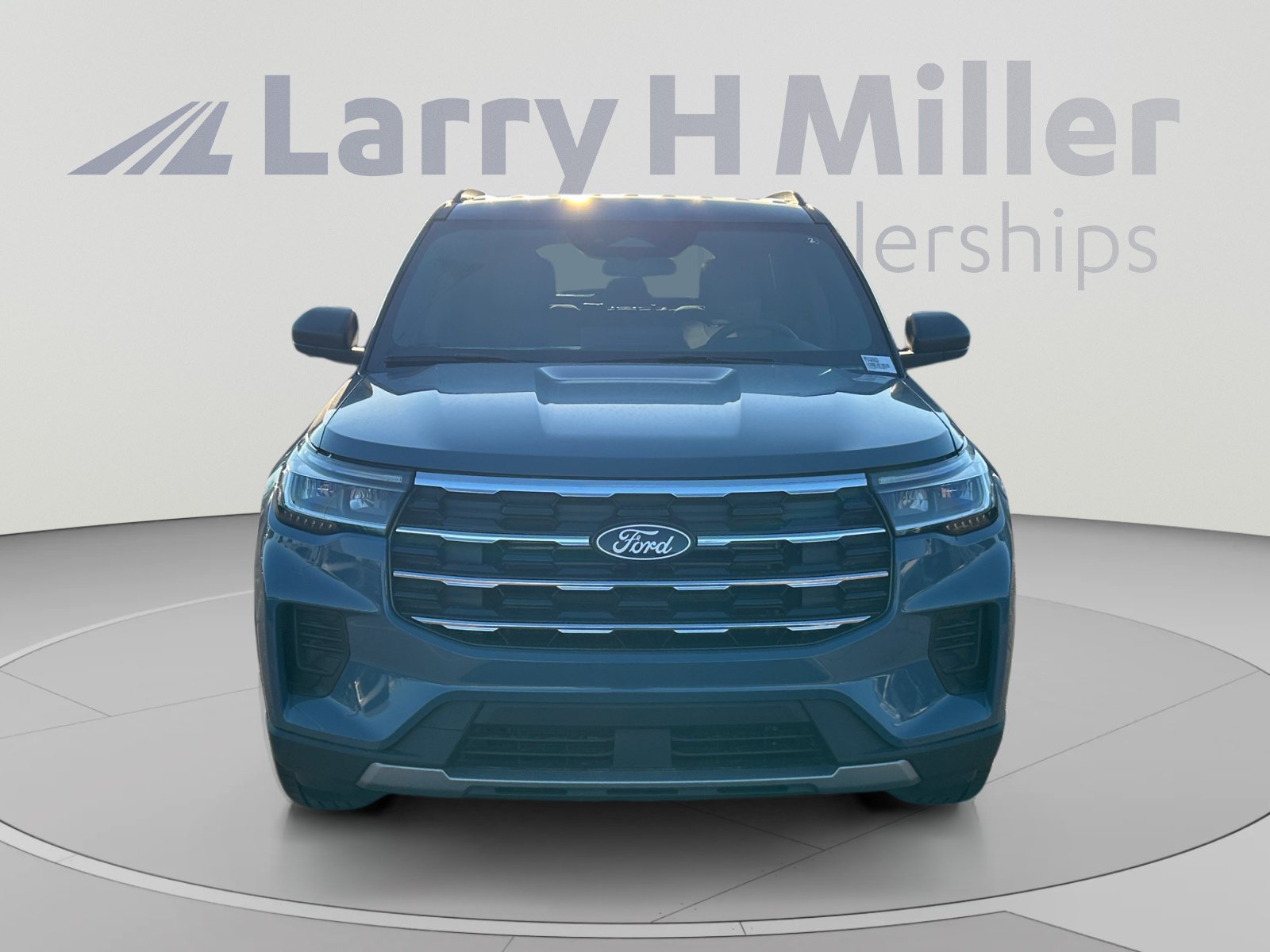New 2027 Ford Explorer Active RWD image 8