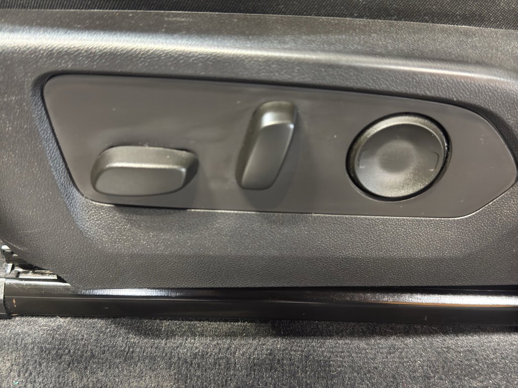 Certified 2023 Chevrolet Colorado LT w/ LT Convenience Package II image 14