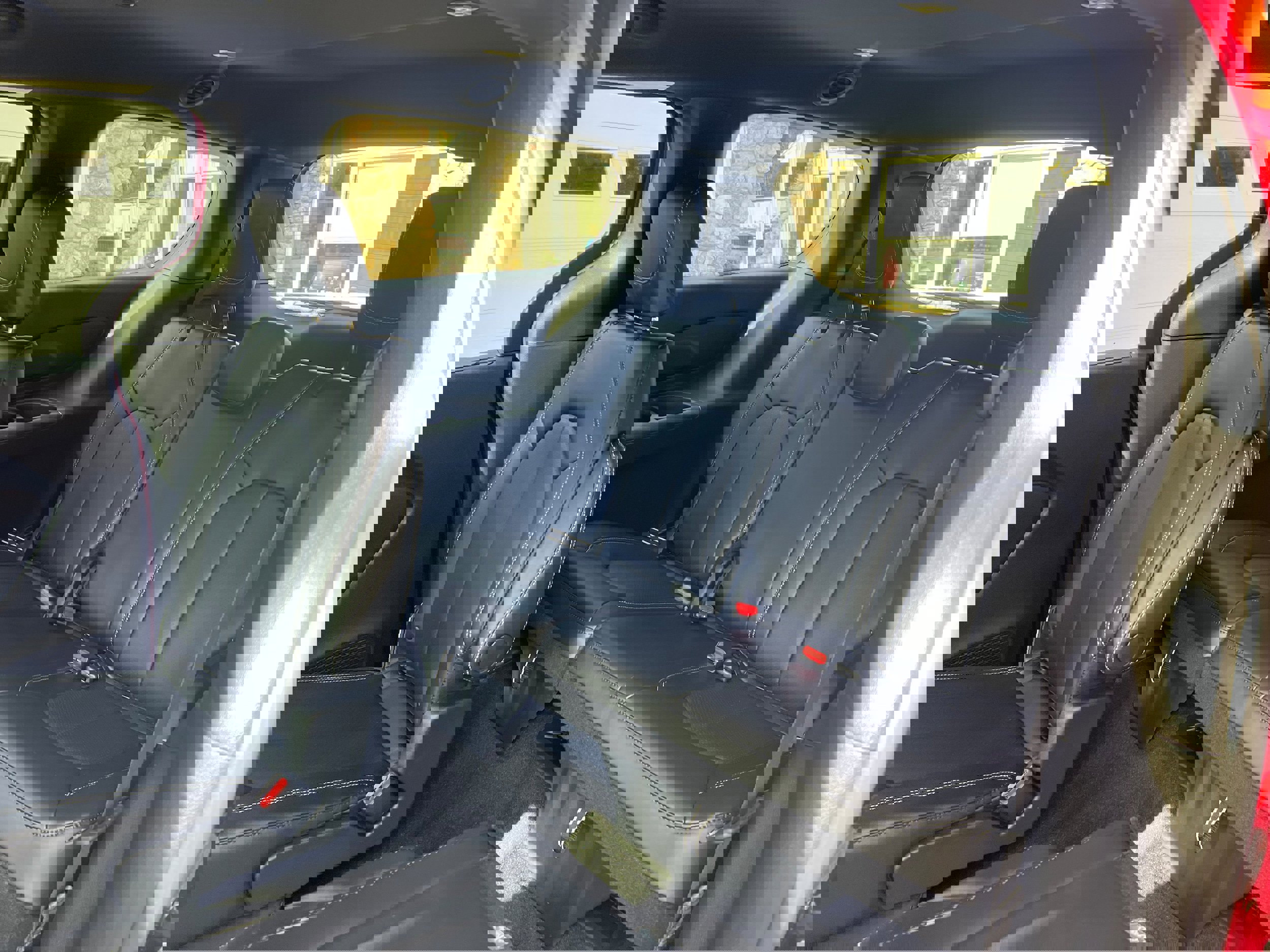 New 2026 Chrysler Pacifica Select image 10